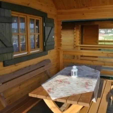 Gemuetliches Holzferienhaus Mit Grill Und Garten *