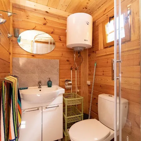 Feriehus Gemuetliches Holzferienhaus Mit Grill Und Garten Rusinowo (Slawno)