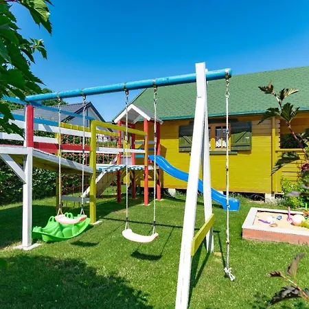 Gemuetliches Holzferienhaus Mit Grill Und Garten Rusinowo (Slawno)
